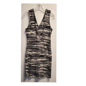 Tart double V-neck Knit Dress